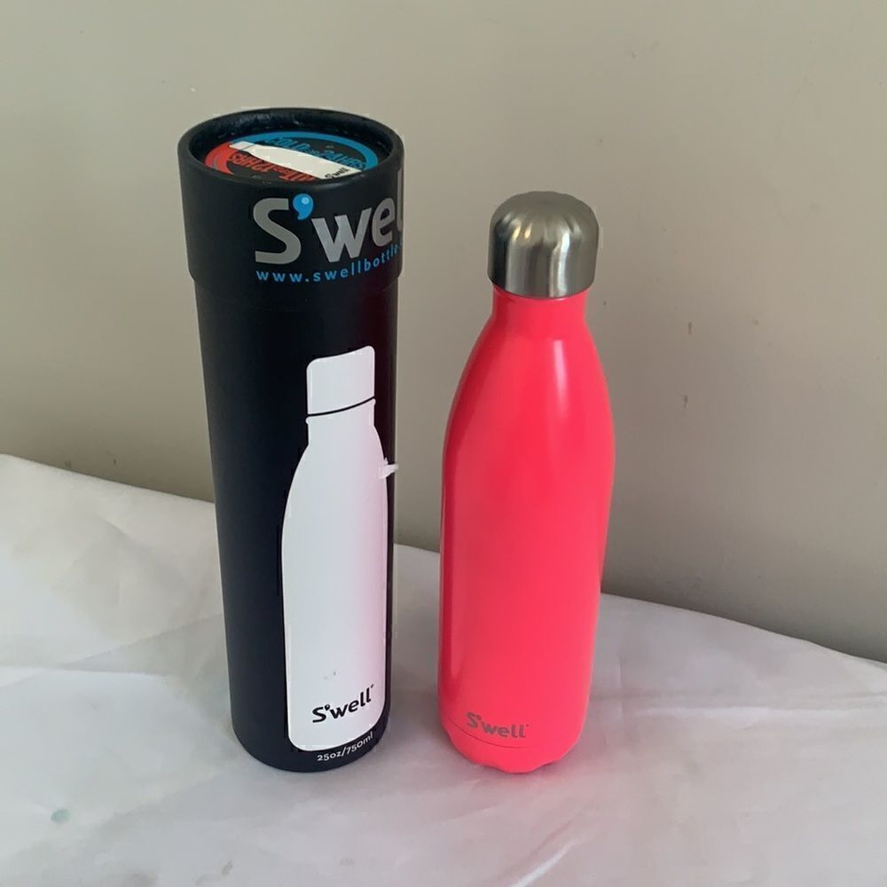 S'well 25 oz Bottle in Pink Bikini - New
